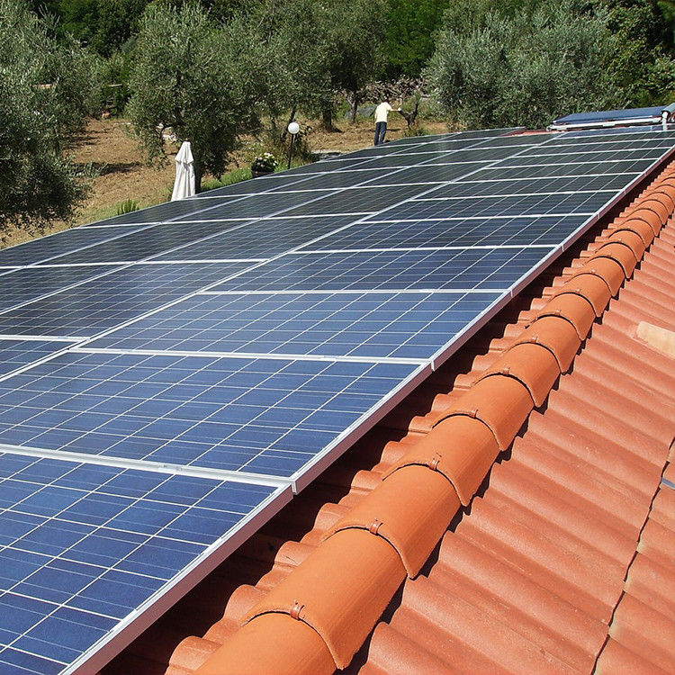اسم المنتج لوح شمسي مونو 415w 400w للمنزل MC4 / DC / أندرسون الخروج الأسود الكامل